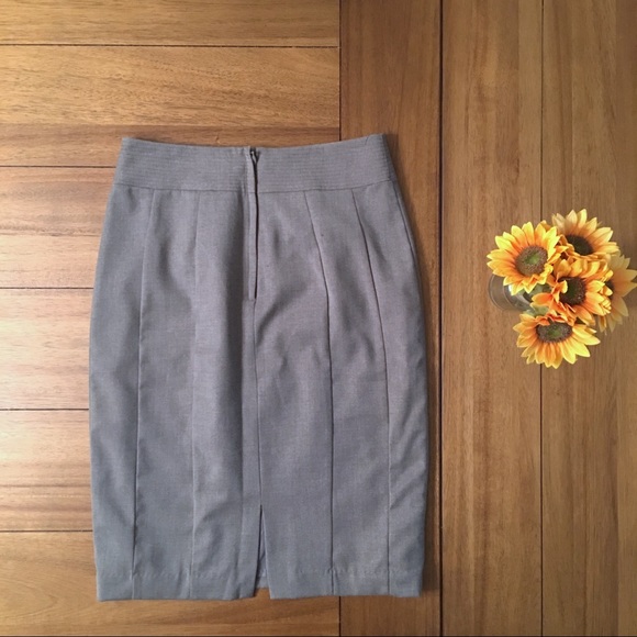 H&M light gray pencil skirt - Picture 3 of 3